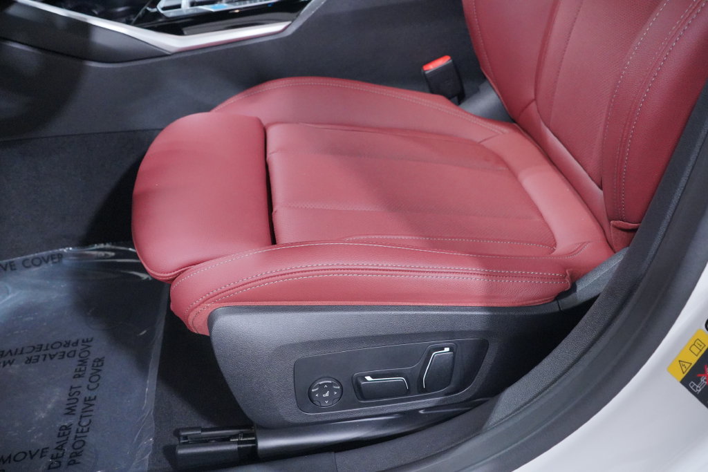 Used 2024 BMW i4 eDrive35 w/ Convenience Package RWD image 8