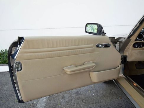 Used 1989 Mercedes-Benz 560 SL image 21