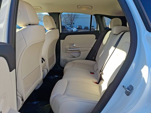 New 2026 Mercedes-Benz GLA 250 GLA 250 image 8