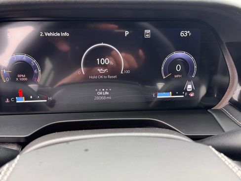 Used 2023 Jeep Grand Cherokee Overland w/ Luxury Tech Group IV image 21