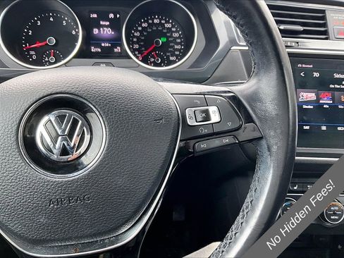 Used 2018 Volkswagen Tiguan SE AWD/4WD image 15