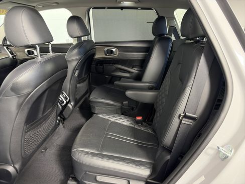 Certified 2023 Kia Sorento SX Prestige image 7