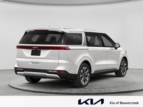 Used 2024 Kia Carnival EX FWD image 2