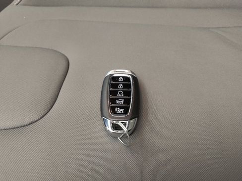 Used 2023 Hyundai Elantra SEL w/ Convenience Package image 32