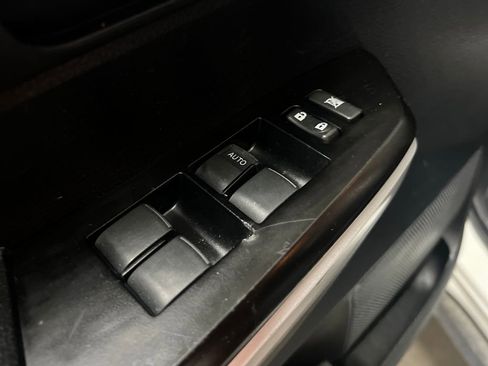 Used 2016 Toyota Tundra SR5 w/ SR5 Upgrade Package image 12