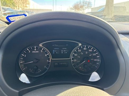 Used 2014 Nissan Altima 2.5 S w/ Sport Value Package image 6