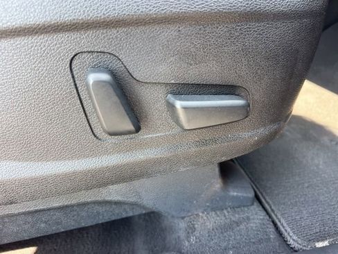 Used 2022 Kia Telluride EX w/ EX Premium Package image 40