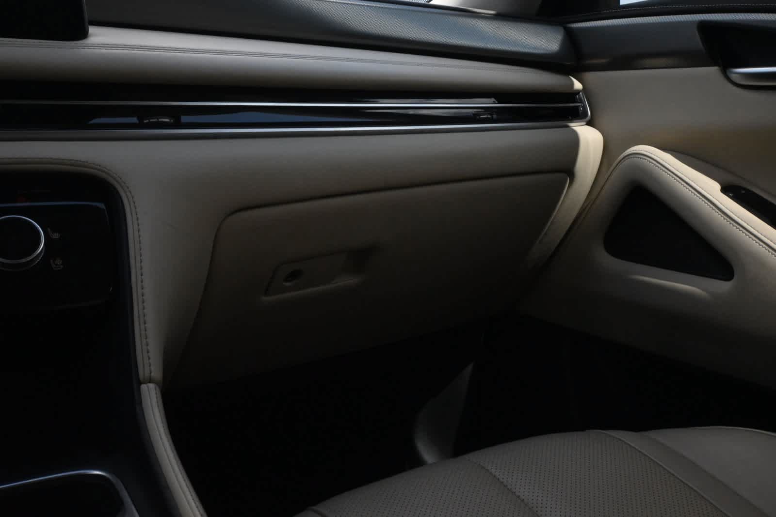 Certified 2024 INFINITI QX60 Luxe FWD image 8