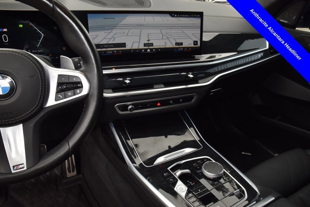 Used 2024 BMW X7 xDrive40i w/ M Sport Package AWD/4WD image 27