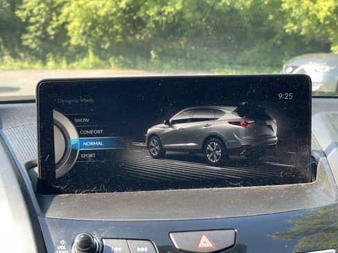 Used 2025 Acura RDX SH-AWD w/ Technology Package image 31