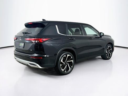 Used 2024 Mitsubishi Outlander SE FWD image 9