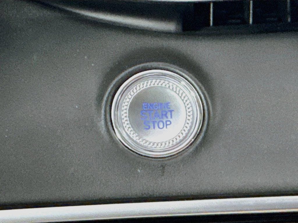 Used 2023 Genesis GV70 2.5T AWD/4WD image 20