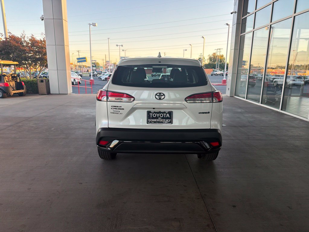 Certified 2024 Toyota Corolla Cross AWD Hybrid image 4