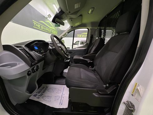 Used 2019 Ford Transit 250 130 Low Roof w/ Exterior Upgrade Package RWD image 15