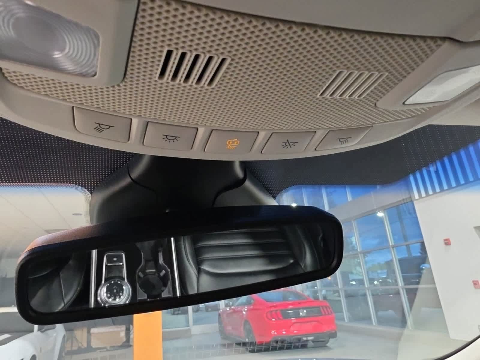 Used 2019 Ford Edge SEL w/ Equipment Group 201A AWD/4WD image 28