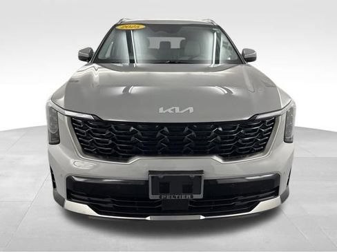 Used 2025 Kia Sorento S FWD image 4