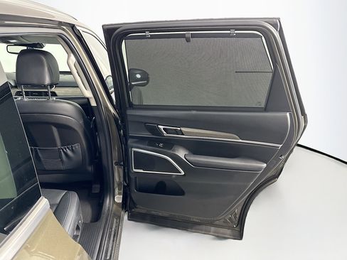 Used 2022 Kia Telluride SX w/ Towing Package image 34
