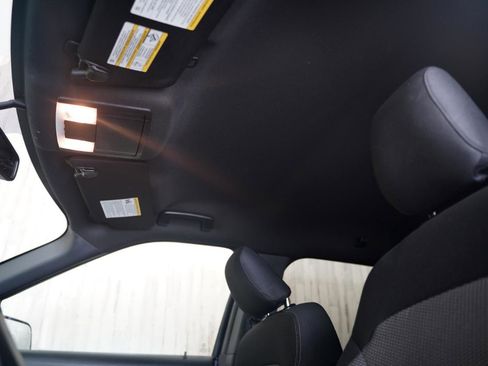 Used 2019 Ford Explorer XLT w/ Equipment Group 201A AWD/4WD image 26
