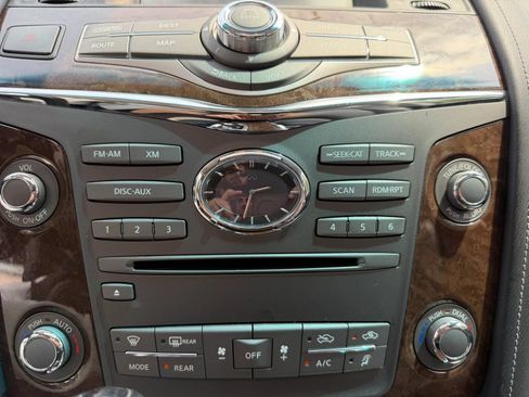 Used 2017 INFINITI QX80 4WD w/ Driver Assistance Package image 17