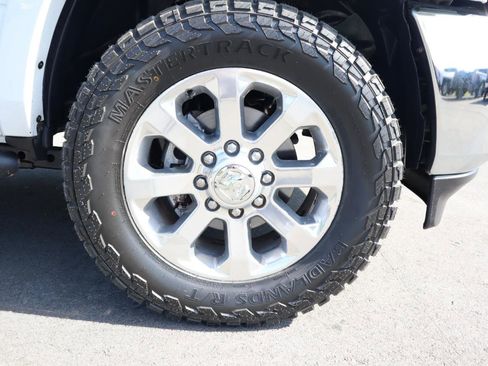 Used 2019 RAM 2500 Laramie image 13