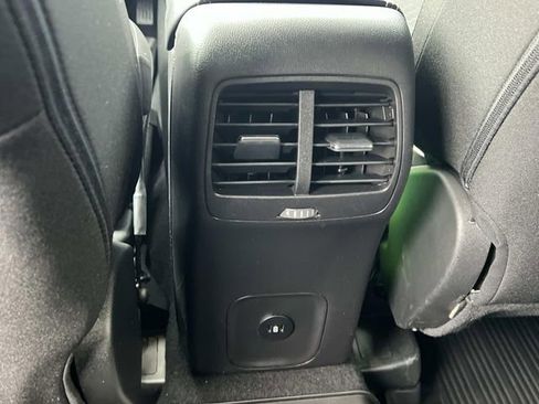 Used 2023 Ford Escape Active image 15