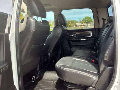 Used 2018 RAM 2500 Laramie w/ Convenience Group AWD/4WD image 21