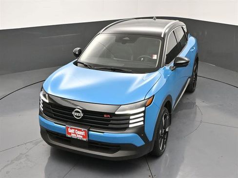 Certified 2025 Nissan Kicks SR FWD image 38