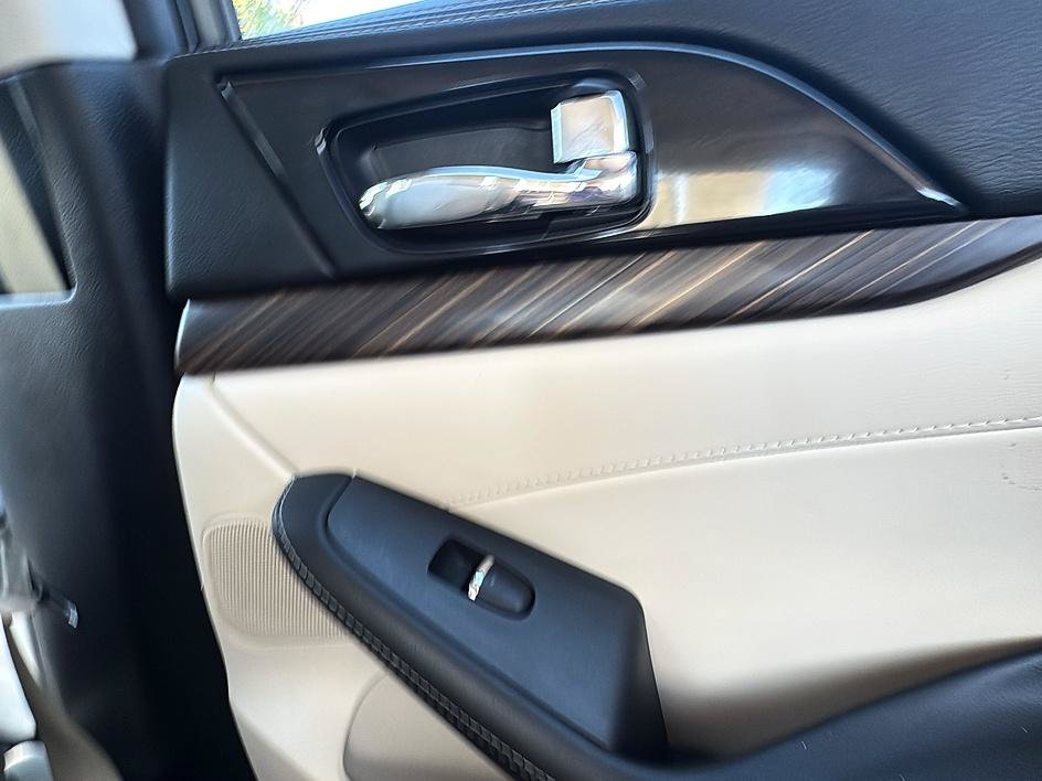 Used 2018 Nissan Maxima Platinum FWD image 21