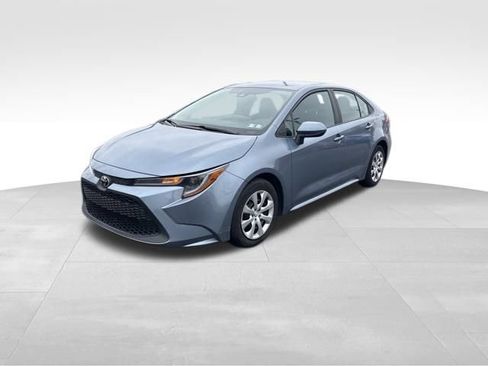 Used 2021 Toyota Corolla LE w/ Carpet Mat Package (TMS) image 1