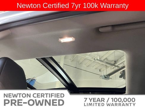 Used 2025 Nissan Murano SL AWD/4WD image 7