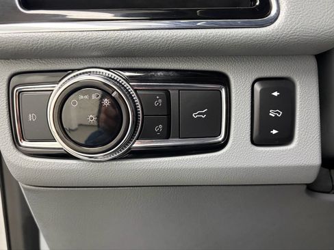 Used 2019 Lincoln Navigator Reserve AWD/4WD image 24