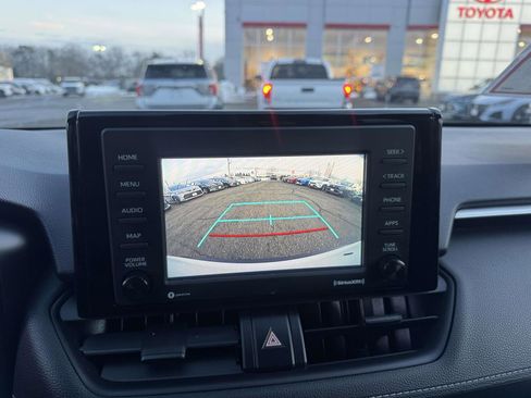 Certified 2020 Toyota RAV4 LE image 33