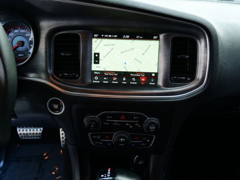 Used 2018 Dodge Charger R/T image 21