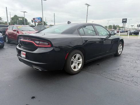 Used 2023 Dodge Charger SXT RWD image 9