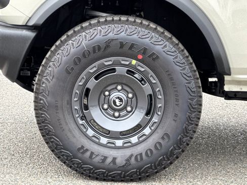 New 2025 Ford Bronco Base w/ Sasquatch Package image 29