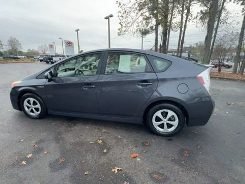 Used 2014 Toyota Prius Two image 8