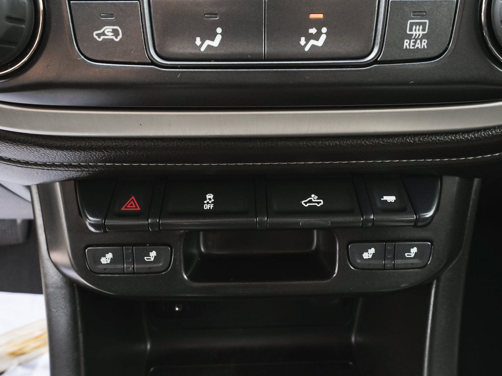 Used 2022 GMC Canyon Elevation w/ Elevation Premium Package AWD/4WD image 25