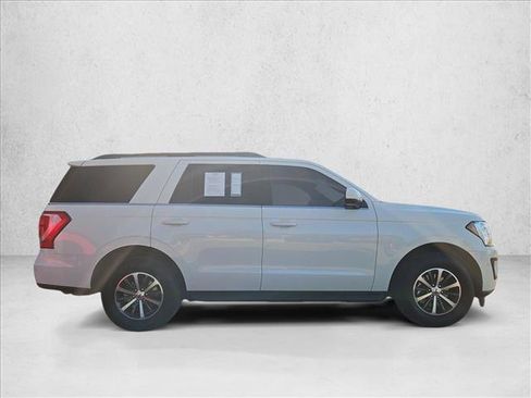 Used 2020 Ford Expedition XLT AWD/4WD image 4