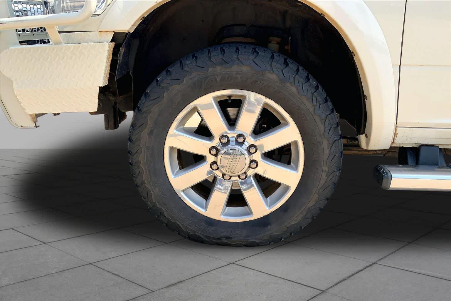 Used 2017 RAM 2500 Longhorn w/ Convenience Group AWD/4WD image 10