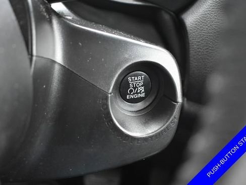 Used 2019 Jeep Renegade Altitude w/ Quick Order Package 2XM AWD/4WD image 5