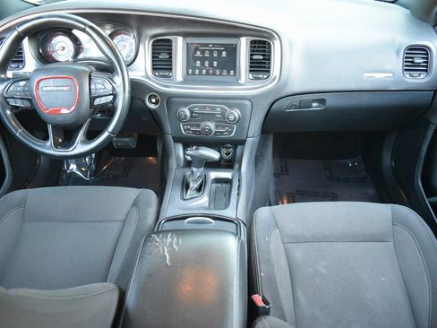 Used 2018 Dodge Charger SXT w/ Blacktop Package image 22