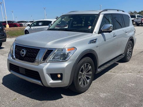 Used 2018 Nissan Armada SL w/ Moonroof Package image 2