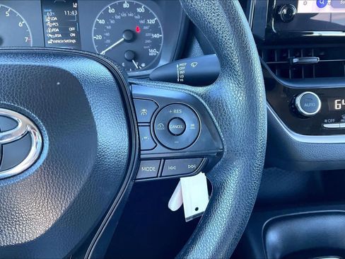 Used 2024 Toyota Corolla LE image 23