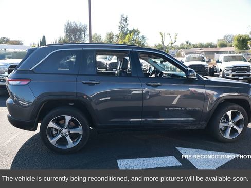 Used 2024 Jeep Grand Cherokee Limited 4xe w/ Luxury Tech Group II image 7