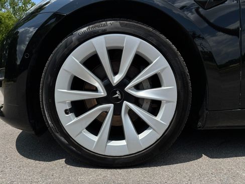 Used 2022 Tesla Model 3 Long Range AWD/4WD image 16