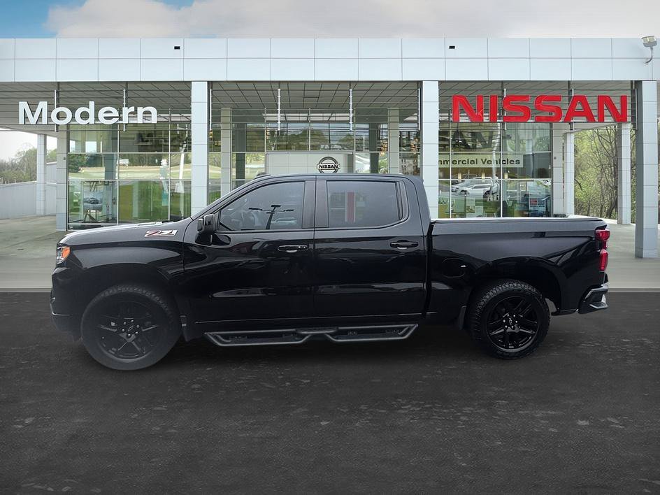 Used 2022 Chevrolet Silverado 1500 RST w/ Z71 Off-Road Package AWD/4WD image 2