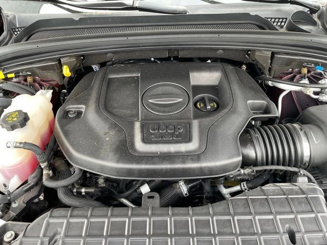 Used 2024 Jeep Grand Cherokee L Summit w/ High Altitude Package AWD/4WD image 25
