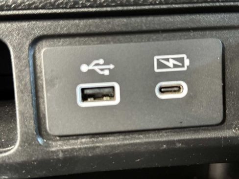 Used 2023 Honda Pilot Elite image 41
