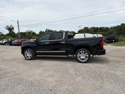New 2026 Chevrolet Silverado 1500 High Country AWD/4WD image 7