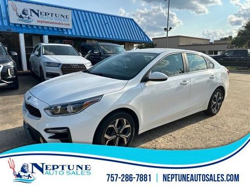 Used 2019 Kia Forte LXS FWD image 1